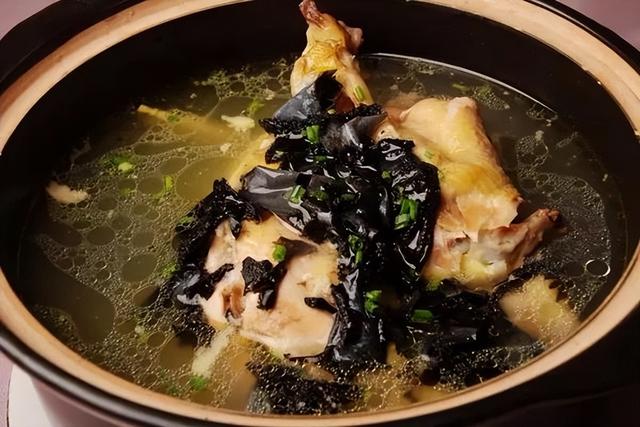 此心安处是黄山｜一位跑者的35场马拉松后，在徽州找到精神归乡 | 皖美冬日 | 第十五届安徽国际文化旅游节