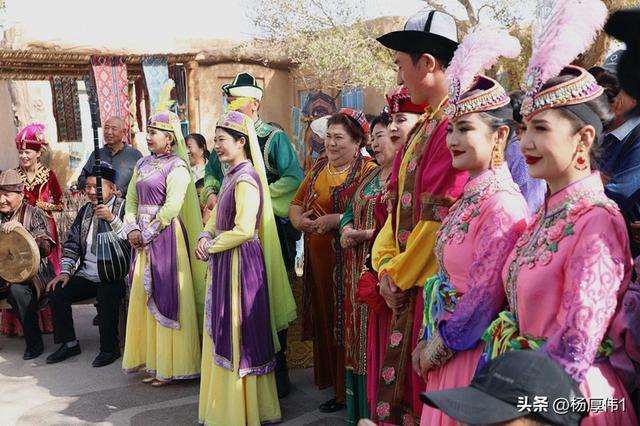 聆听千年回响·共赴沙海之约——罗布人村寨沙漠旅游节开幕仪式
