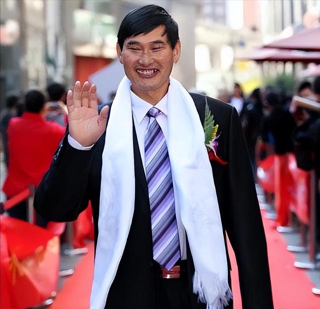 大衣哥案终于判了，下场大快人心，别高兴太早 给大家敲响 “警钟	”