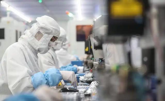美国发出全球通缉令，逮捕中国芯片科学家陈正坤，现在怎么样了？