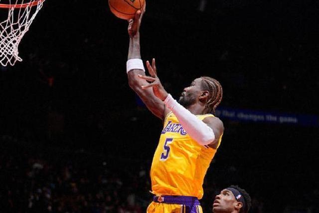 团结！东契奇缺阵	、詹姆斯失常	，湖人“9位	”球员都贡献力量