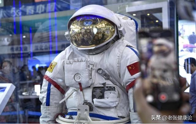 中美俄航天服寿命指标断崖式差距，美100次，俄仅12次，中国多少