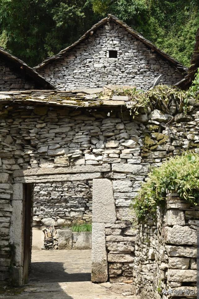 高荡布依古寨，山清水秀间藏着不一样的诗和远方！