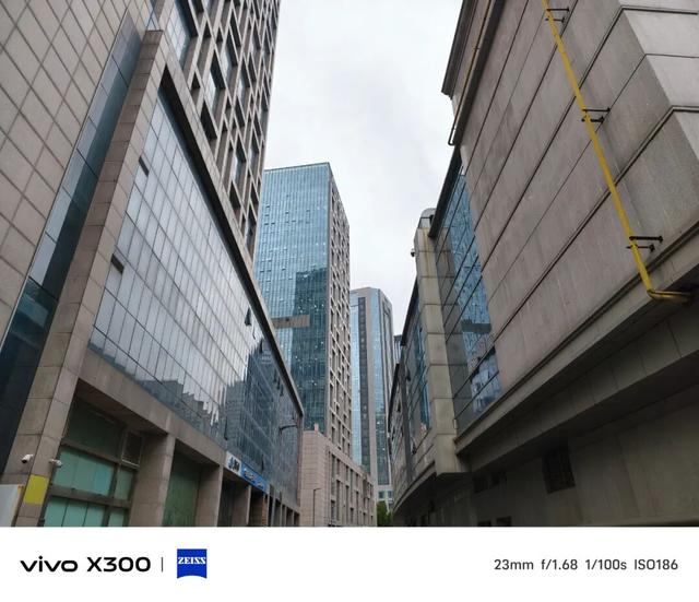 vivo X300系列评测：同级巅峰影像 出片易如反掌