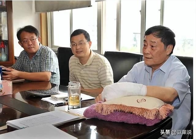 宗馥莉事件最新进展！直接将弟弟们从公司除名！态度强硬不惯着！
