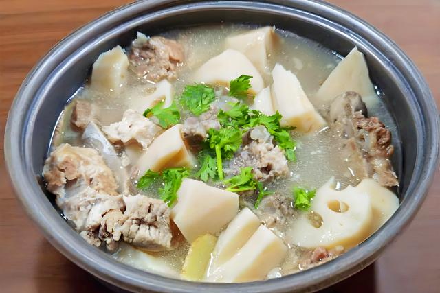 秋天少买黄瓜茄子，多吃5种“碱性菜”，清热润燥健脾胃，正当时