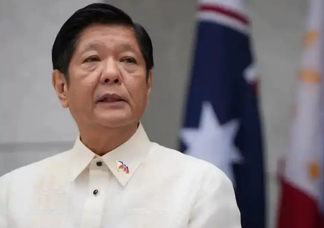 仙宾礁罕见一幕上演，菲亮刀子威胁	，中方一招制敌，美高调选边站