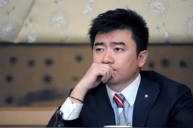吃里扒外、作风不良、数典忘祖，这3位主持人被央视除名大快人心图片