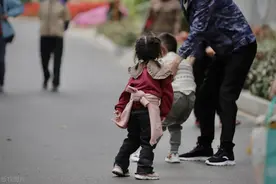 人贩子从来不敢来东北，主要是东北都独生子女，另外东北人手黑图片