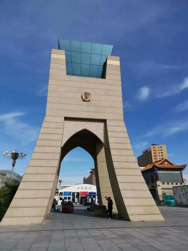 免签！中国最神秘的邻国，35元大巴直达，美女如云，遍地是景！