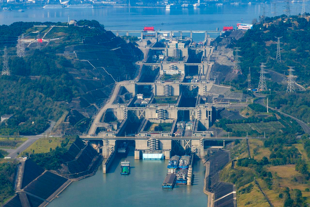 打通长江“中梗阻”！三峡将建新通道，万吨海轮能直达重庆了？