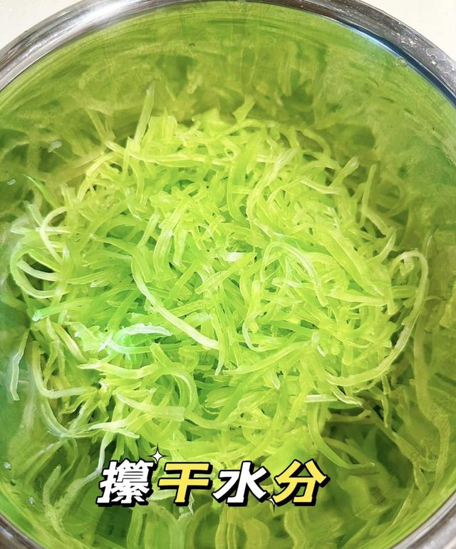 谁说减脂餐难吃？这道莴笋菜绝了！5步搞定’0糖0脂还自带甜味！