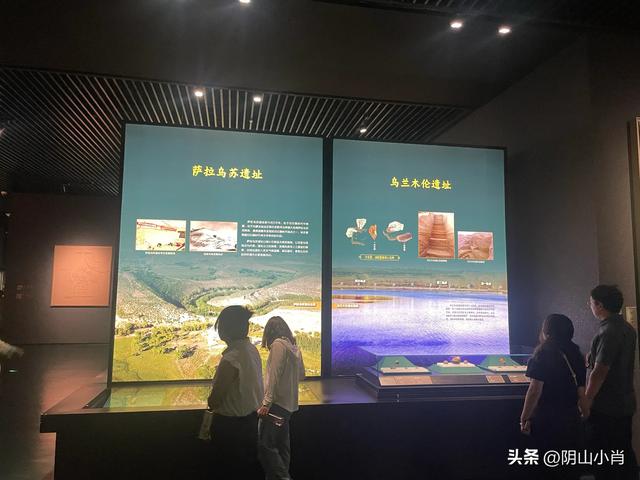 参观内蒙古博物院新馆