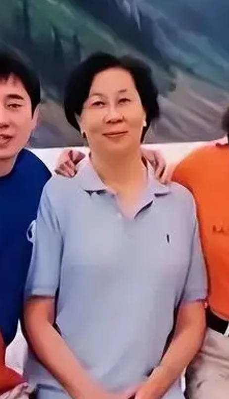 何晴离世仅2天，再传一名人噩耗，任职央视多年，死因令人惋惜