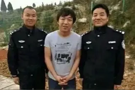 黄渤站C位合影，刘涛肩带滑落，红毯摔倒，谁能拯救这尴尬瞬间图片