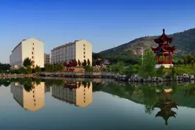 巢湖学院——德学并举，知行合一图片