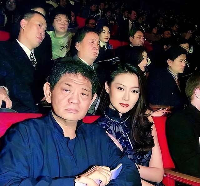 100多位情妇，包养费上亿元，9女同床却落得个凄凉下场、人财两空