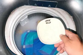 每次洗衣服前，洗衣机放一碗它，多脏的衣服洗完都像新的一样！图片