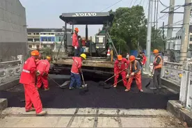 江阴璜土镇：修路惠民 铺就村民“幸福路”图片