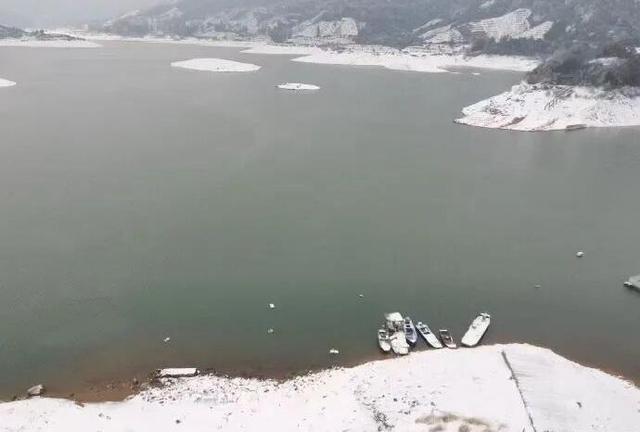 罕见！广东2026首场冰雪刷屏：雾凇秘境打卡＋寒潮解析一次说透