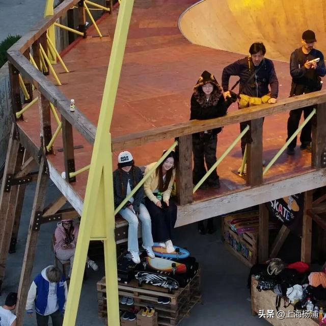 近百个街头市集，周末上复兴岛一站式“吃喝玩乐”