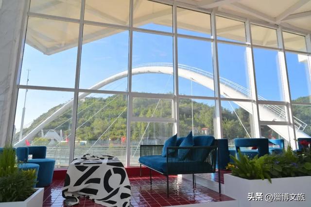 红了！淄博绝美红叶季来袭，一景区免费！等天晴，就出发→