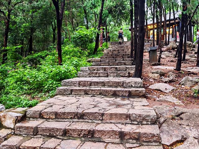 江苏旅游：从云龙山到淮海战役纪念馆（图）