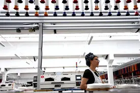 影像 | 镜头中的纺织女工图片