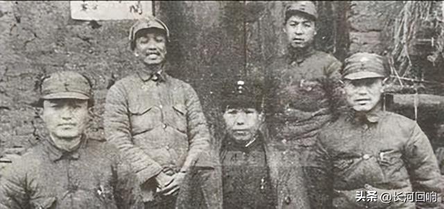 1968年	，当举手表决开除刘少奇党籍时，她是唯一没有举手的人