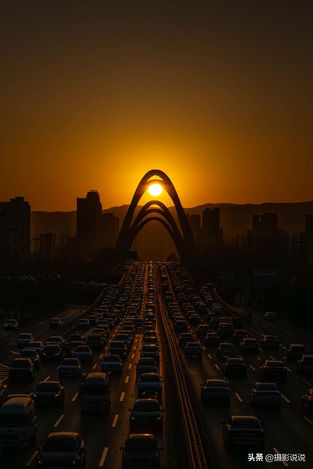 中国醉美地标集：贡嘎雪山、九寨沟、洱海、鸣沙山、万佛塔