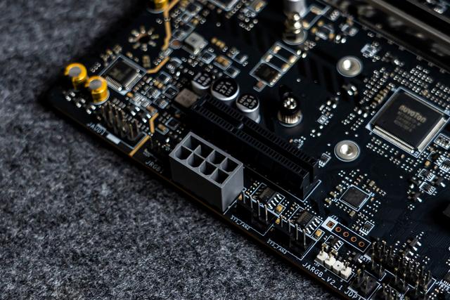 性能兼具性价比，微星MAG B860M 迫击炮+英特尔酷睿Ultra 7装机体验