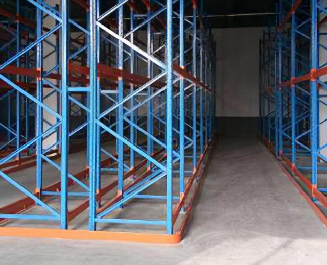 窄巷道货架：小空间，大容量的仓储优化方案