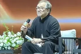 太吓人了！这些明星突然就老得不成样子了，网友：岁月真没饶过谁图片
