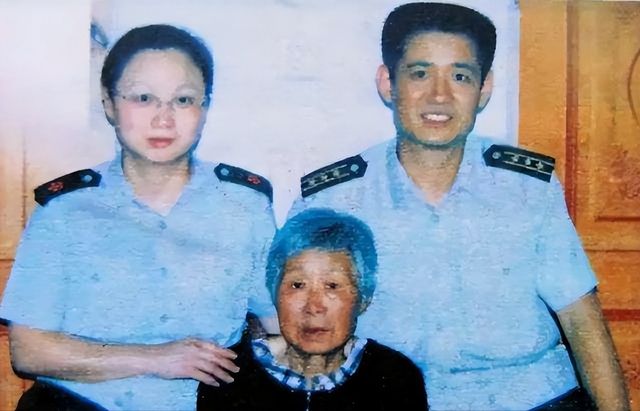 曾因担心聂海胜安危，提出离婚，聂捷琳保密生活隐藏了多少辛酸？