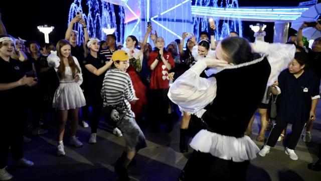 解锁夏夜新玩法 同江市跨境夜游项目引热潮