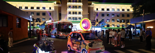 周末果断冲！新民市集“首秀”！街头音乐会·演艺·露天电影…全是爱看的