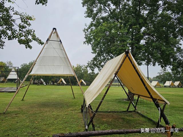 国庆露营基地，风景如画，风情万种，风吹散了愁绪，雨浇灭了忧郁