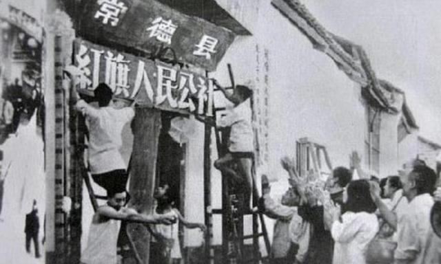 流浪汉因无暂住证被收容，警察看到他填的姓名大惊：你是王耀军？