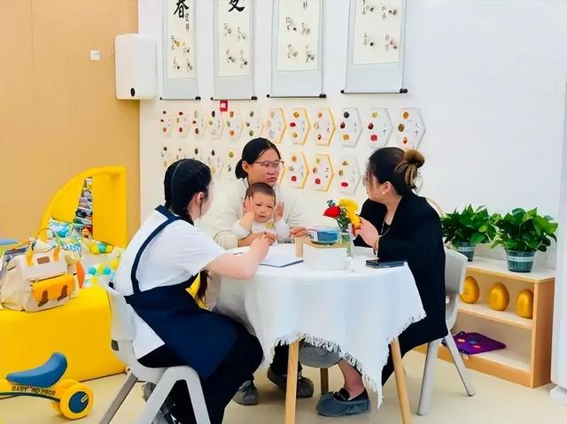 “人口警报”再次拉响，这次是没人愿意再生了，专家奇葩建议频出