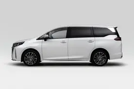 不到10万的7座MPV，轴距超2米8，配1.5T，空间宽敞，打工族买得起图片