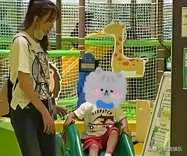50岁林志玲婚后生活曝光，家务全包全家8点睡觉，儿子读国际学校