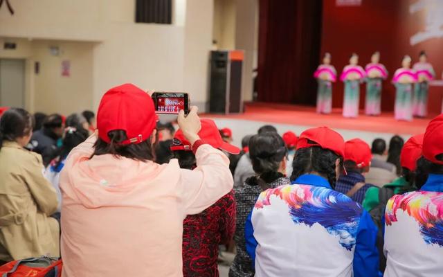 从湾区到老区！300人齐赴韶关红色之约