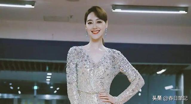 讨好大佬陪睡上位？遭央视“开除”？曾是央视女主持谣言有多离谱