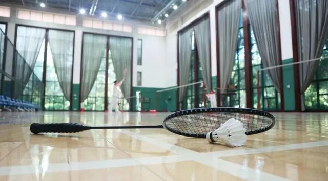 周末2大2小叹“森林秘境”度假地，吃住玩全了，汤泉萌宠…平靓正