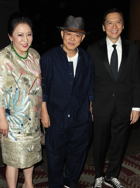 “换心”传闻真相大白仅1月	，李连杰官宣3大喜讯 野心太大藏不住了