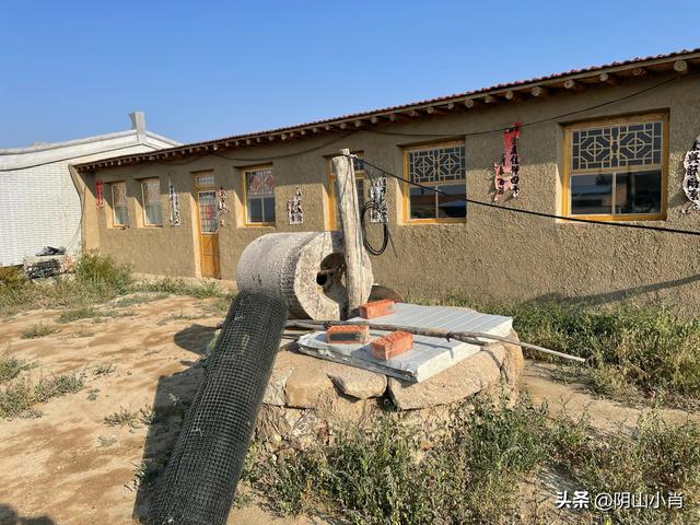 走访合教黑教堂抗日兵变旧址