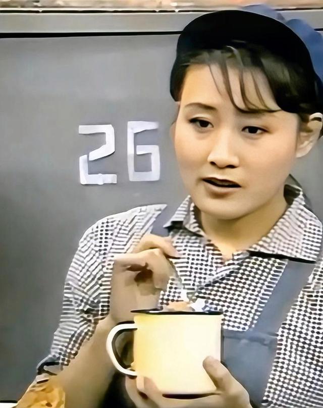 万万没想到！口无遮拦的张凯丽，因阅兵上的一句话，口碑反转了