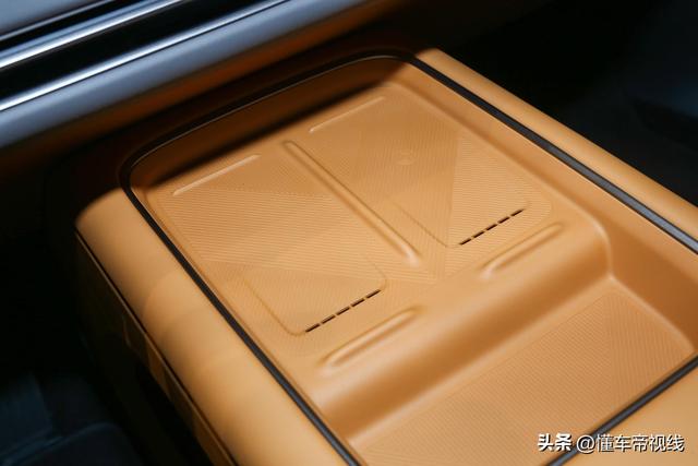 理想i8上市售32.18万元起