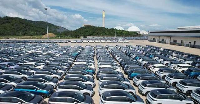 中方对欧加税后	，不到24小时，马克龙通告全球，欧盟必须对华开放