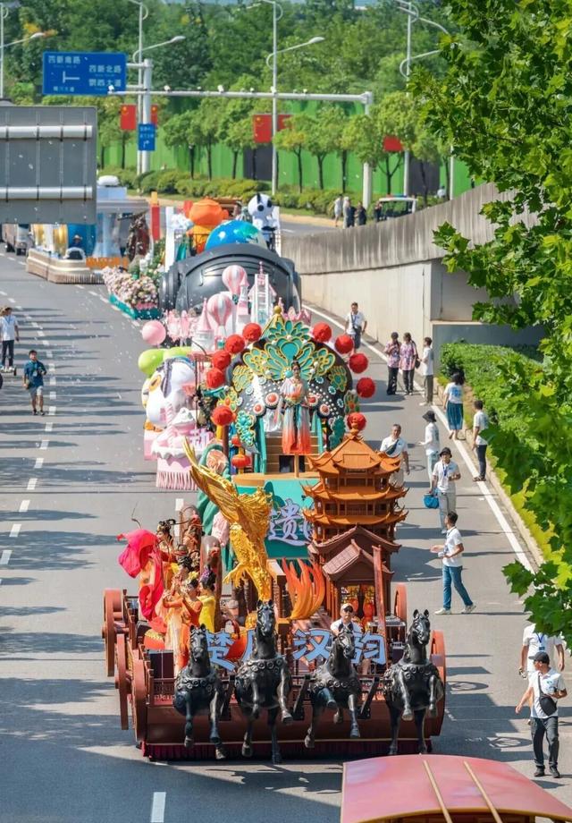 武汉国庆中秋双节推潮游、乐游、夜游、惠游系列，成旅游热门城市